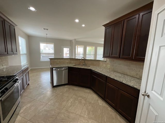 12422 Red Maple, San Antonio, TX 78253