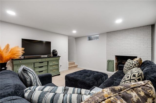 5930 Alani Court, Winston-salem, NC 27103