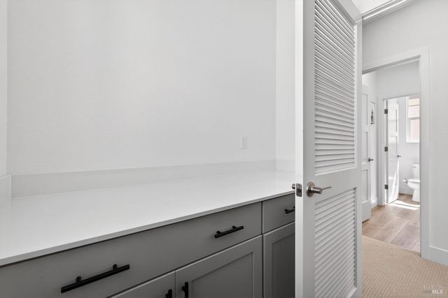 2782 Bella Cir, Santa Rosa, CA 95407