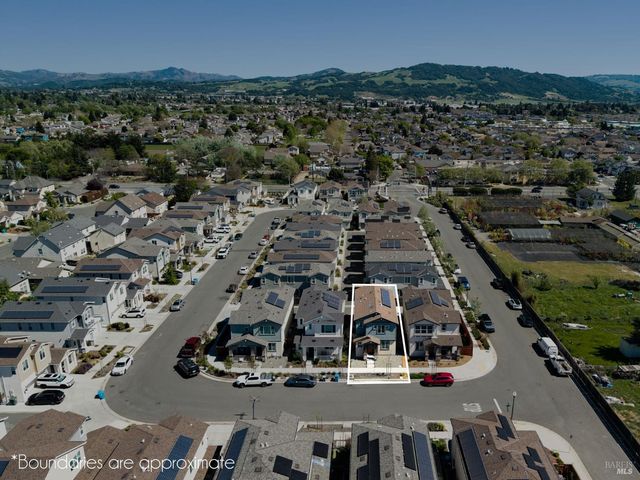 2782 Bella Cir, Santa Rosa, CA 95407