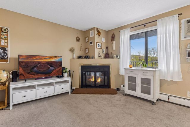 7401 W 101st Street 320, Bloomington, MN 55438
