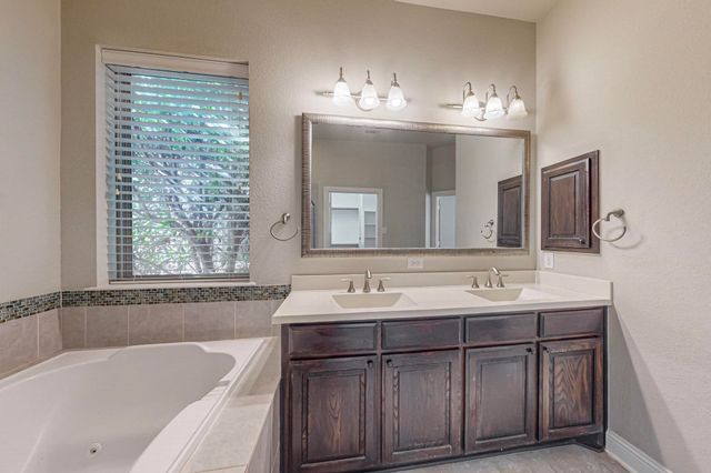 6723 Capistrano Street, Irving, TX 75039