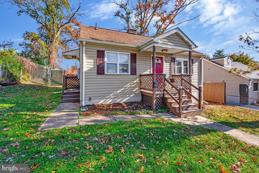 Image 2 of property listing at 7712 FREDERICK RD, Hyattsville, MD 20784