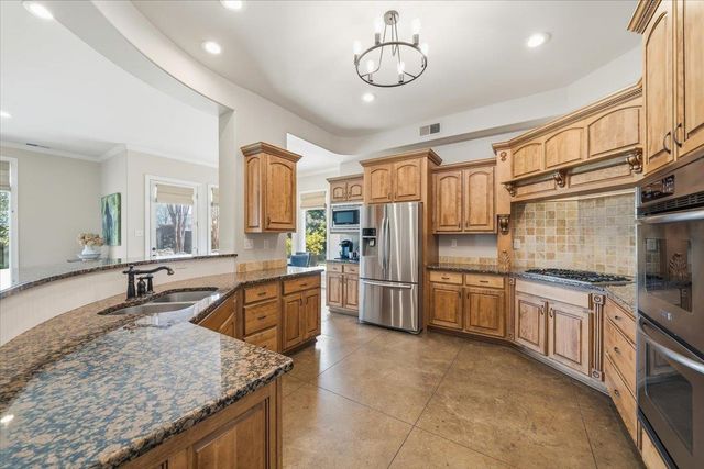 166 IVY BROOK LN, Collierville, TN 38017