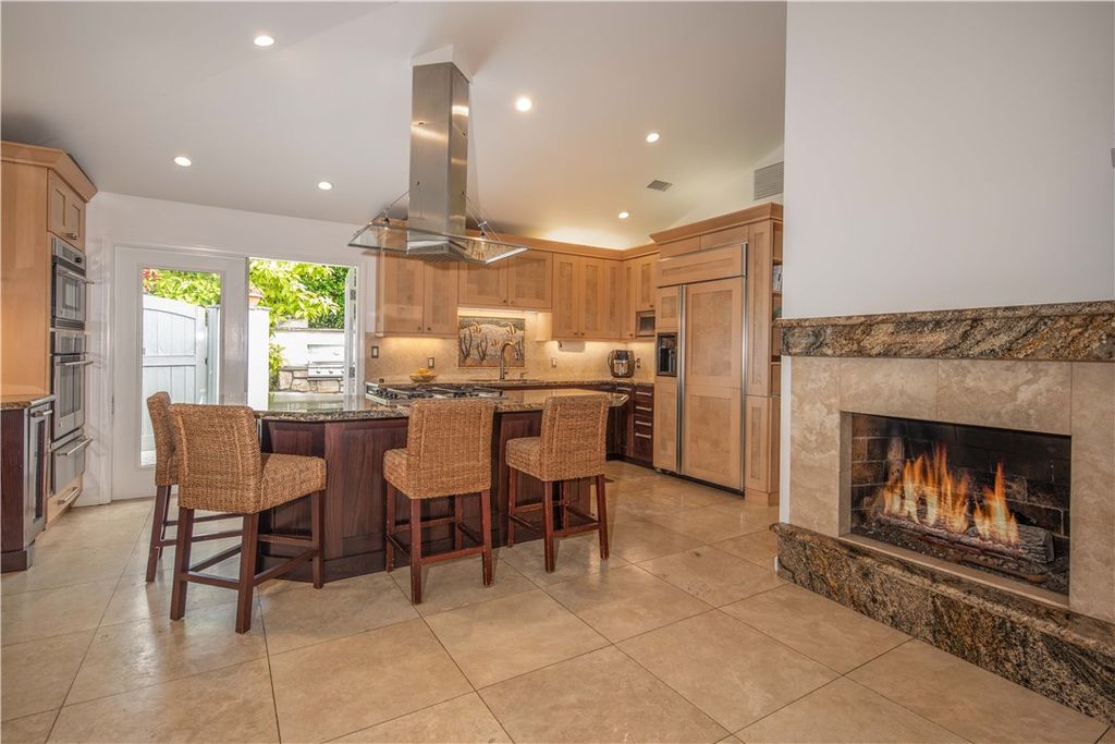 382 Thalia, Laguna Beach, CA 92651 — exterior