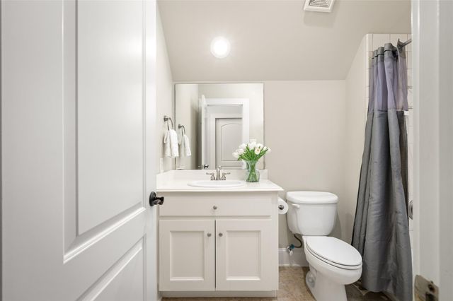 4605 Huisache Street, Bellaire, TX 77401