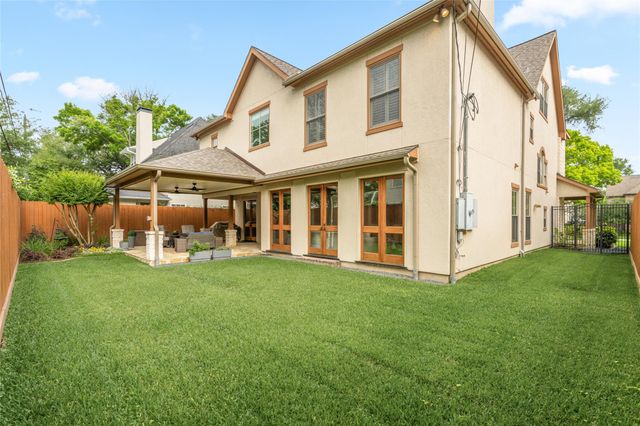 4605 Huisache Street, Bellaire, TX 77401