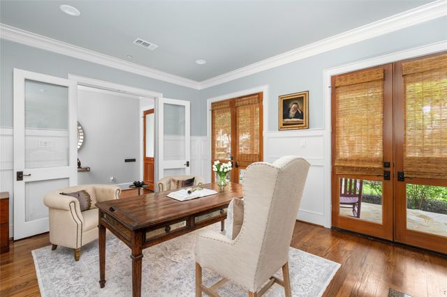 4605 Huisache Street, Bellaire, TX 77401