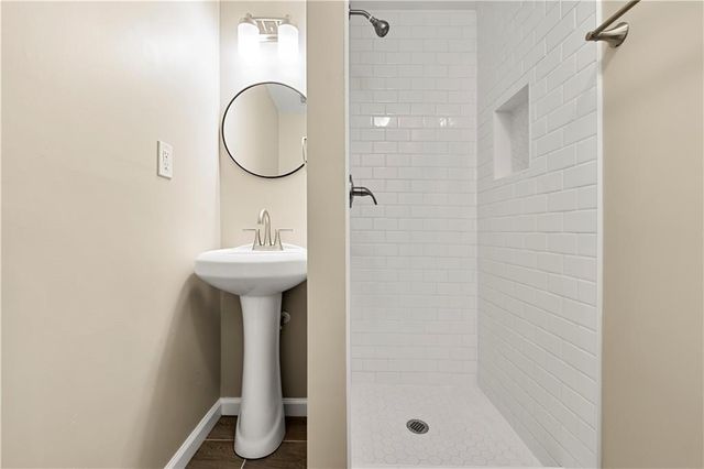 1024 Magnolia SE Drive, Smyrna, GA 30082