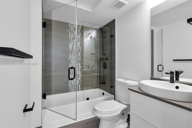 1330 W Ave 3007 3007, Miami Beach, FL 33139
