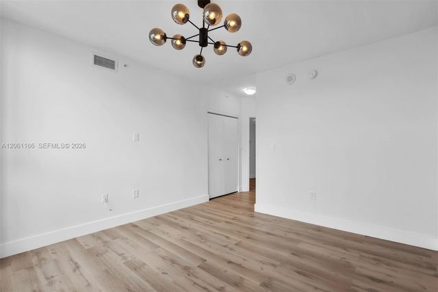 1330 W Ave 3007 3007, Miami Beach, FL 33139