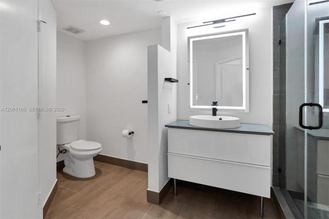 1330 W Ave 3007 3007, Miami Beach, FL 33139