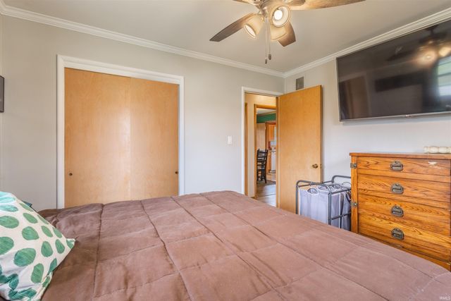 5732 Meadowbrook Drive, Fort Wayne, IN 46835