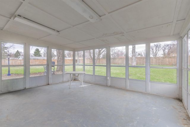 5732 Meadowbrook Drive, Fort Wayne, IN 46835