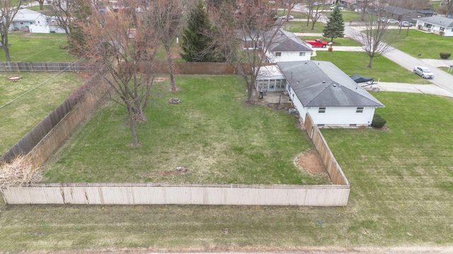 5732 Meadowbrook Drive, Fort Wayne, IN 46835