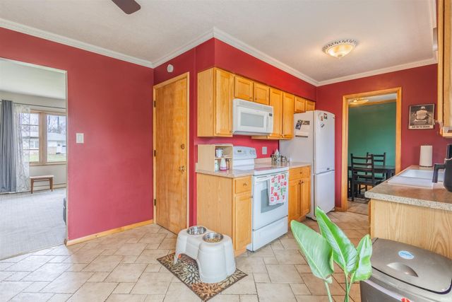 5732 Meadowbrook Drive, Fort Wayne, IN 46835