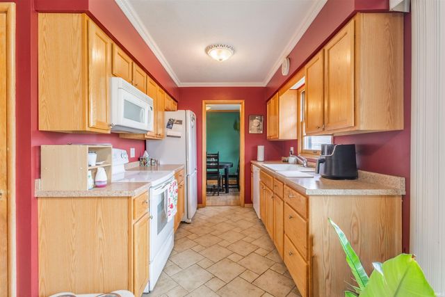 5732 Meadowbrook Drive, Fort Wayne, IN 46835