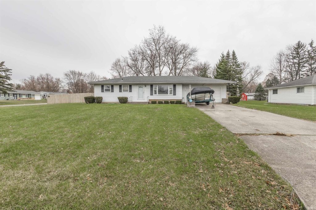 5732 Meadowbrook Drive, Fort Wayne, IN 46835