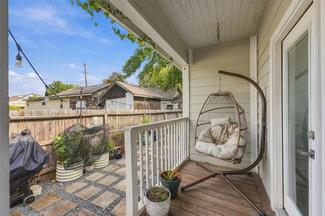 1614 Fulton Street, Houston, TX 77009