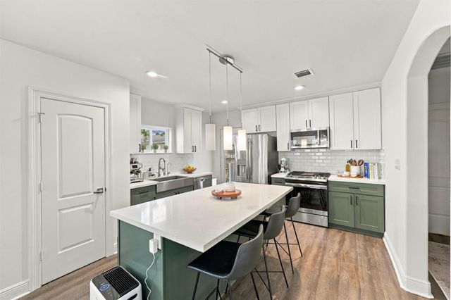 1614 Fulton Street, Houston, TX 77009