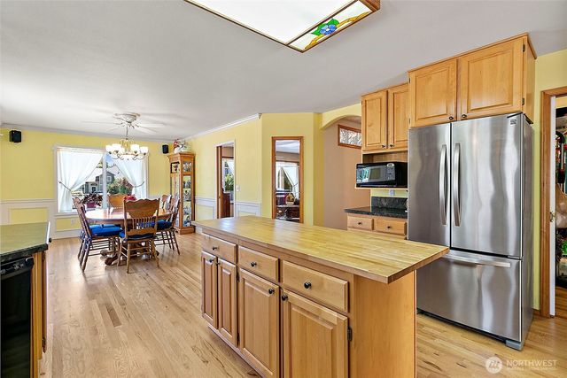 21503 21st Street E, Lake Tapps, WA 98391