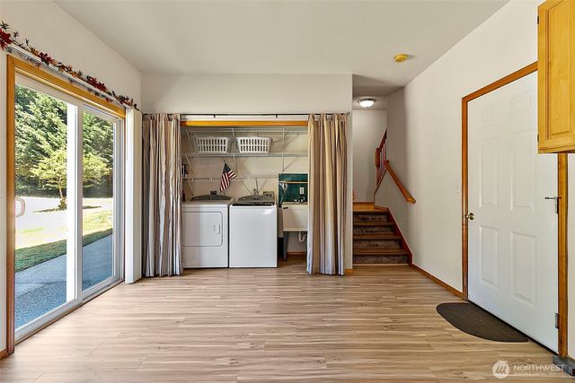 21503 21st Street E, Lake Tapps, WA 98391