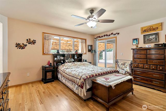 21503 21st Street E, Lake Tapps, WA 98391
