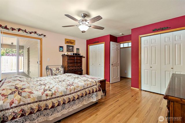 21503 21st Street E, Lake Tapps, WA 98391