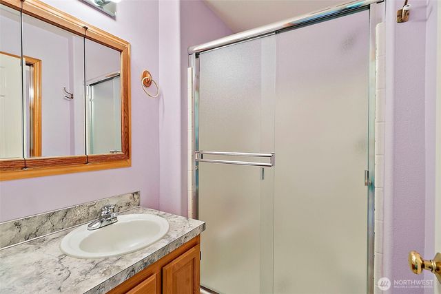 21503 21st Street E, Lake Tapps, WA 98391