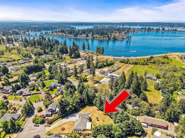 21503 21st Street E, Lake Tapps, WA 98391