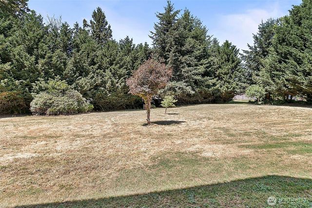 21503 21st Street E, Lake Tapps, WA 98391