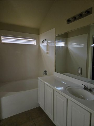 2118 Rachel LN, Round Rock, TX 78664