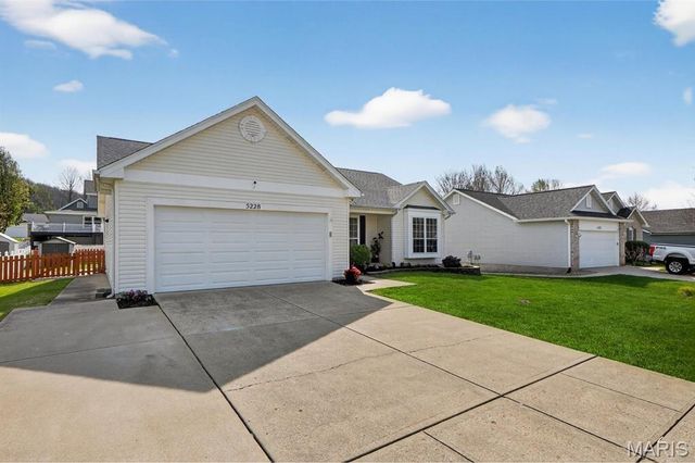 5228 Seasonbrooks Lane, Imperial, MO 63052