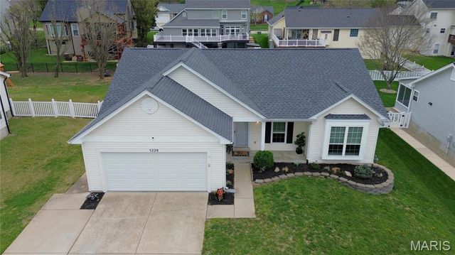 5228 Seasonbrooks Lane, Imperial, MO 63052