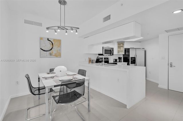 1750 N Bayshore Dr 1602, Miami, FL 33132