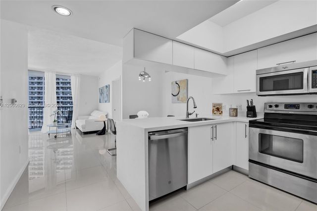 1750 N Bayshore Dr 1602, Miami, FL 33132