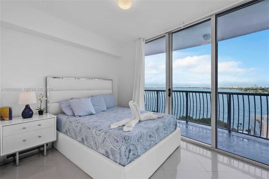1750 N Bayshore Dr 1602, Miami, FL 33132