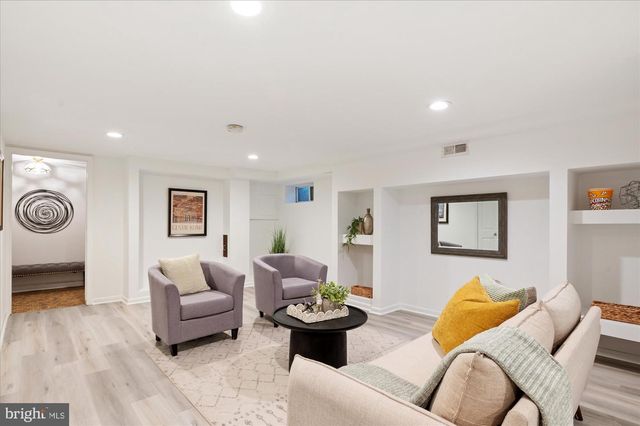 5049 NORTH CAPITOL ST NE, Washington, DC 20011