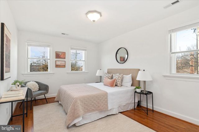 5049 NORTH CAPITOL ST NE, Washington, DC 20011