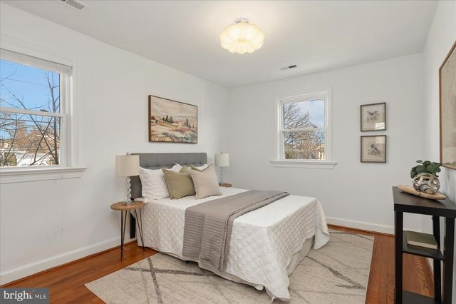 5049 NORTH CAPITOL ST NE, Washington, DC 20011