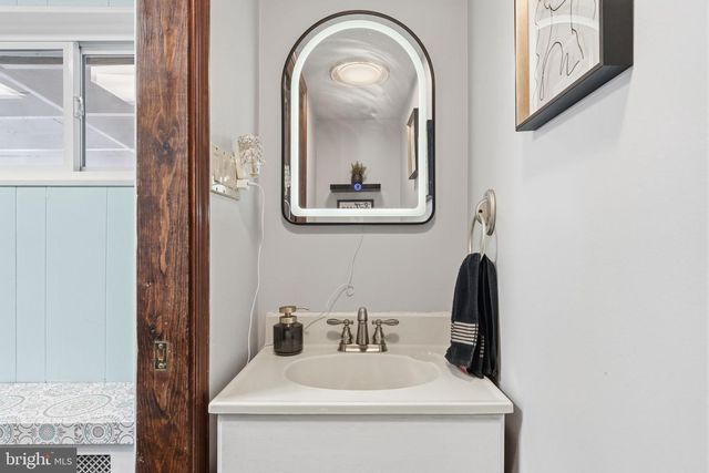 921 SIMONS AVE, Bensalem, PA 19020