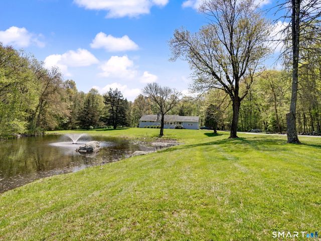 65 Banks Road, Easton, CT 06612