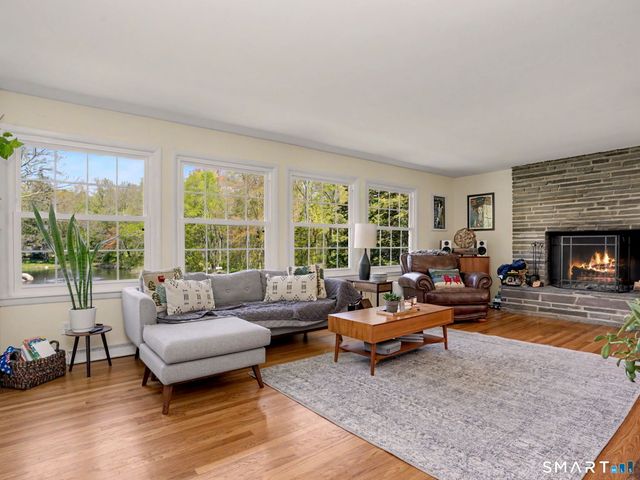 65 Banks Road, Easton, CT 06612