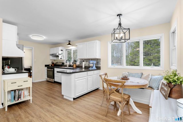 65 Banks Road, Easton, CT 06612