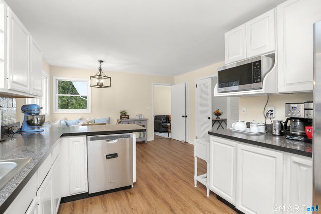 65 Banks Road, Easton, CT 06612