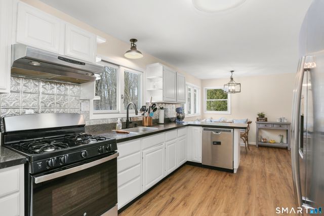 65 Banks Road, Easton, CT 06612