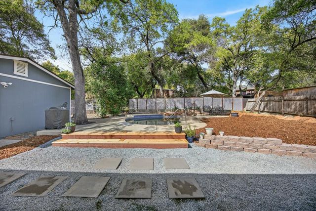 3287 Country Club Dr, Cameron Park, CA 95682