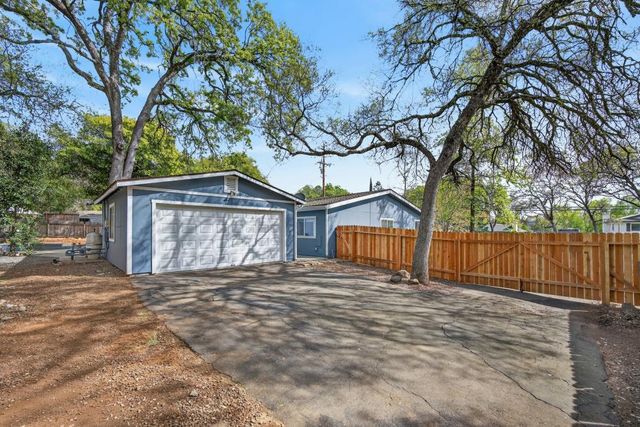 3287 Country Club Dr, Cameron Park, CA 95682
