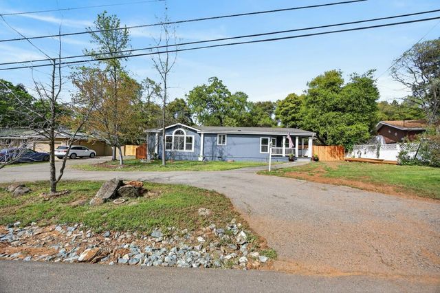 3287 Country Club Dr, Cameron Park, CA 95682