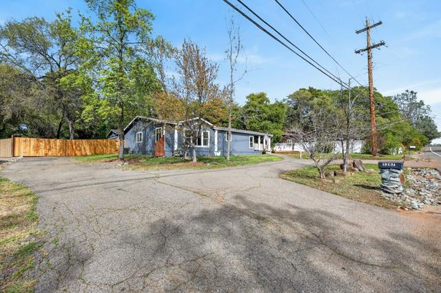 3287 Country Club Dr, Cameron Park, CA 95682